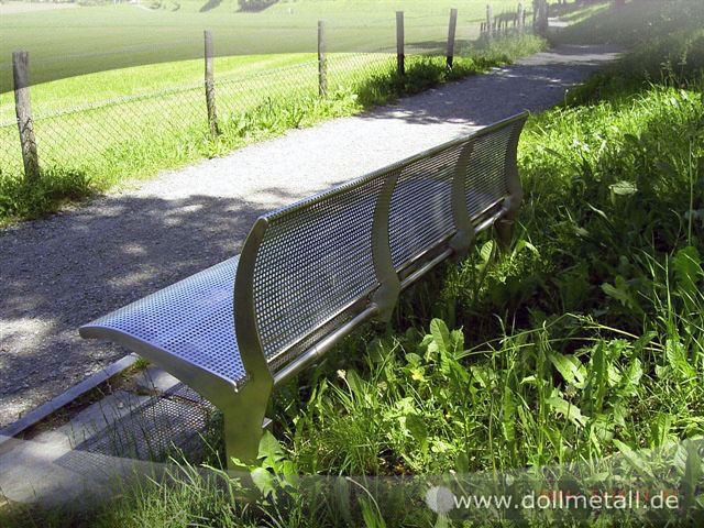 06_advertisingdesign_dollmetall_0507