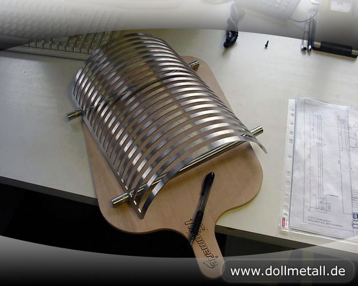 06_advertisingdesign_dollmetall_0514