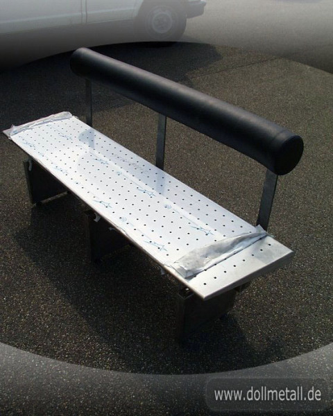 06_advertisingdesign_dollmetall_0532